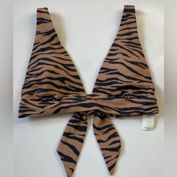 aerie Other - NWT Aerie Tiger Print Bikini Top - Size Small